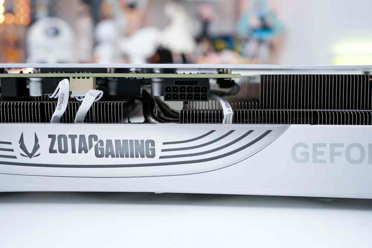 索泰RTX 4070Ti SUPER评测：加量不加价，性能提升10%